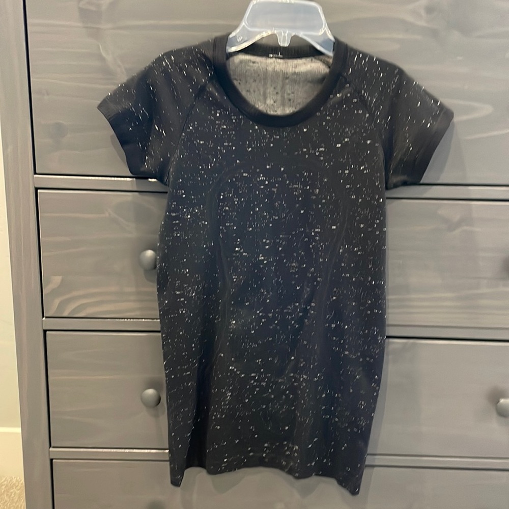 Lululemon swiftly size6